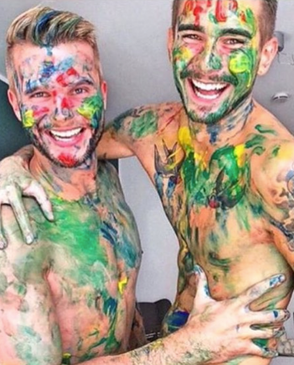 Best Gay Hookup Sites for Single Lovers